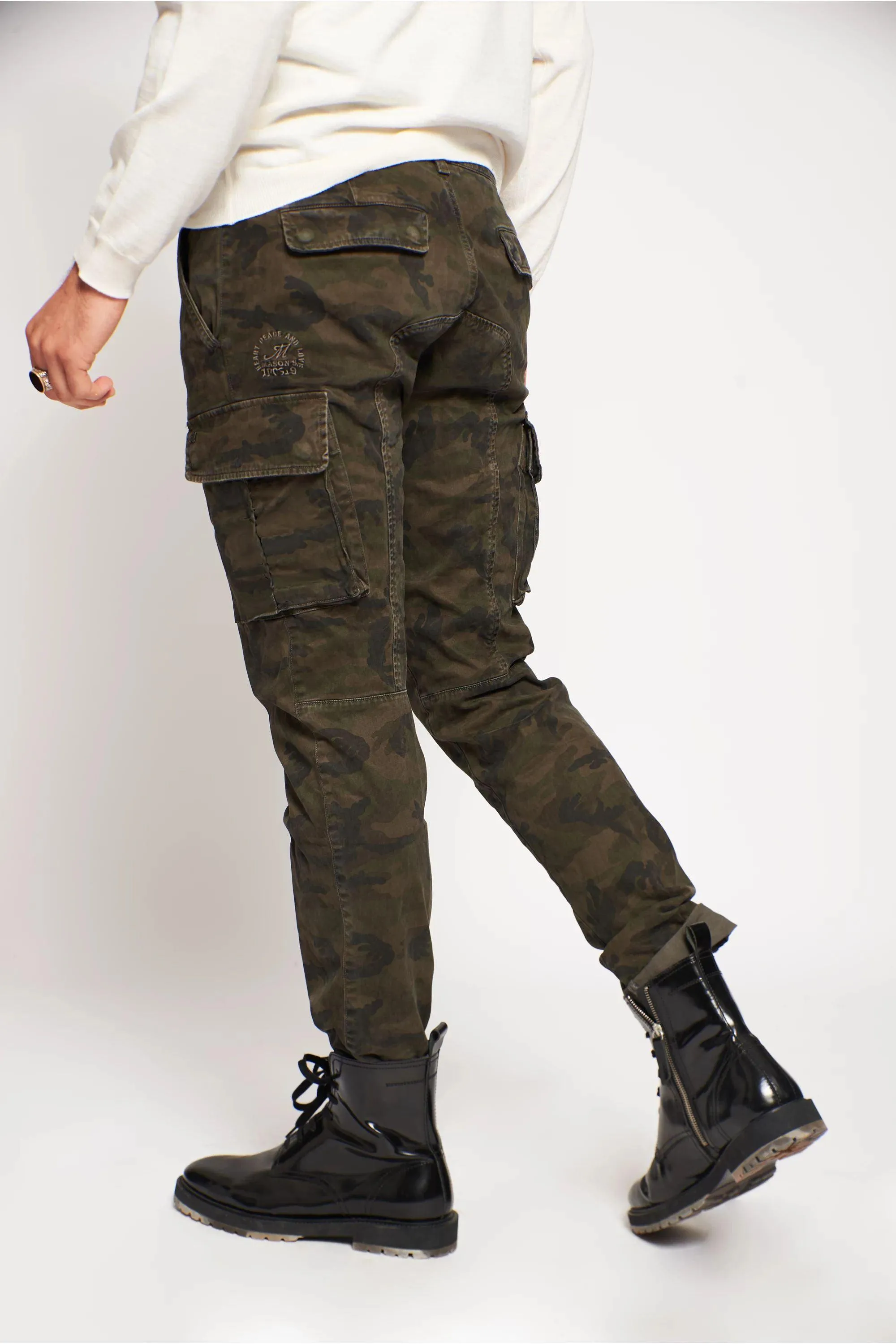 Chile Pantalone cargo uomo in raso pattern camouflage extra slim ①